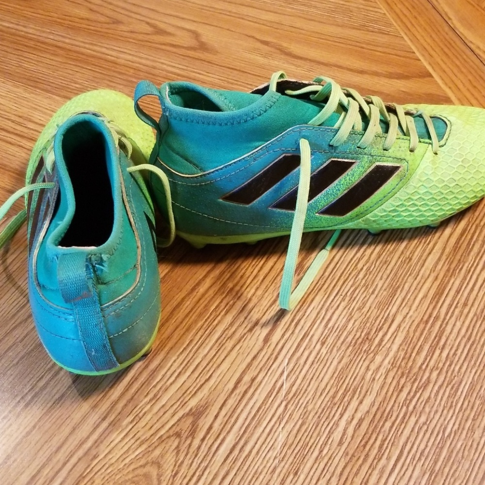 Adidas boys soccer cleats